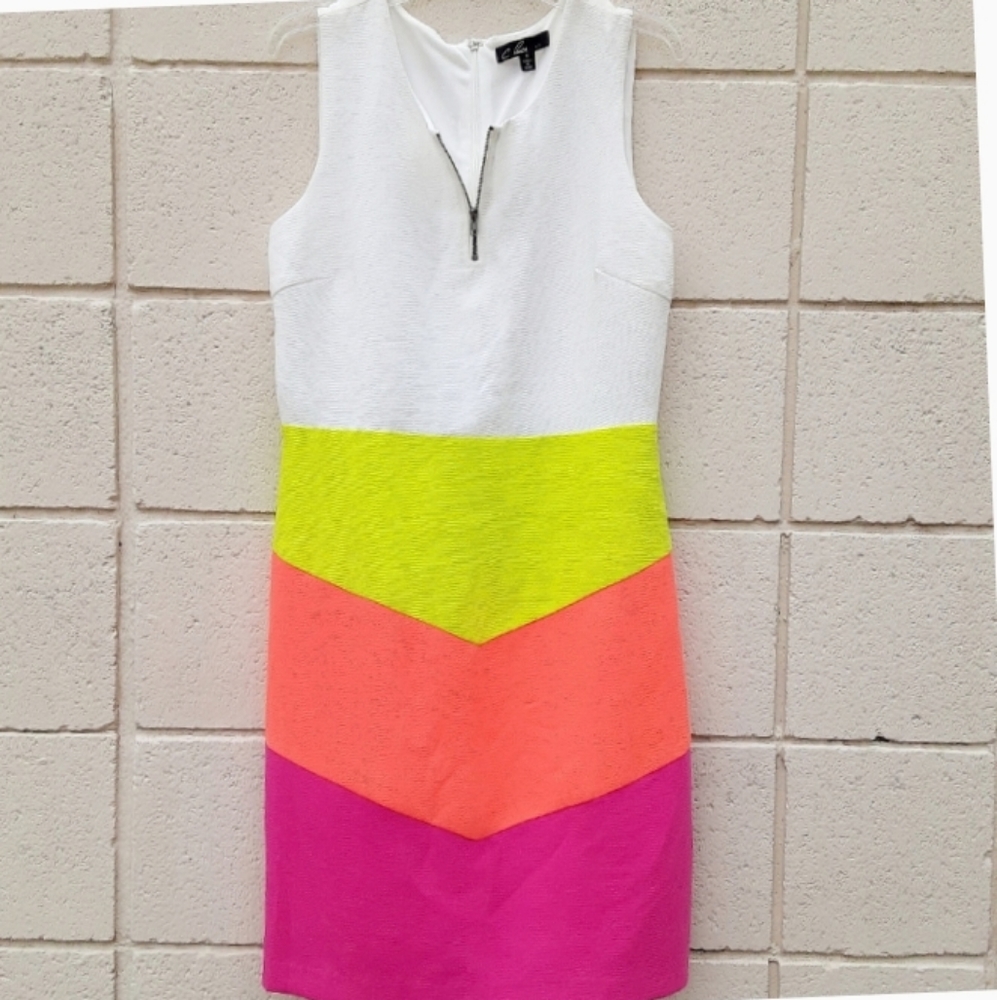 C LUCE V-Neck Colorblock Sleeveless Dress